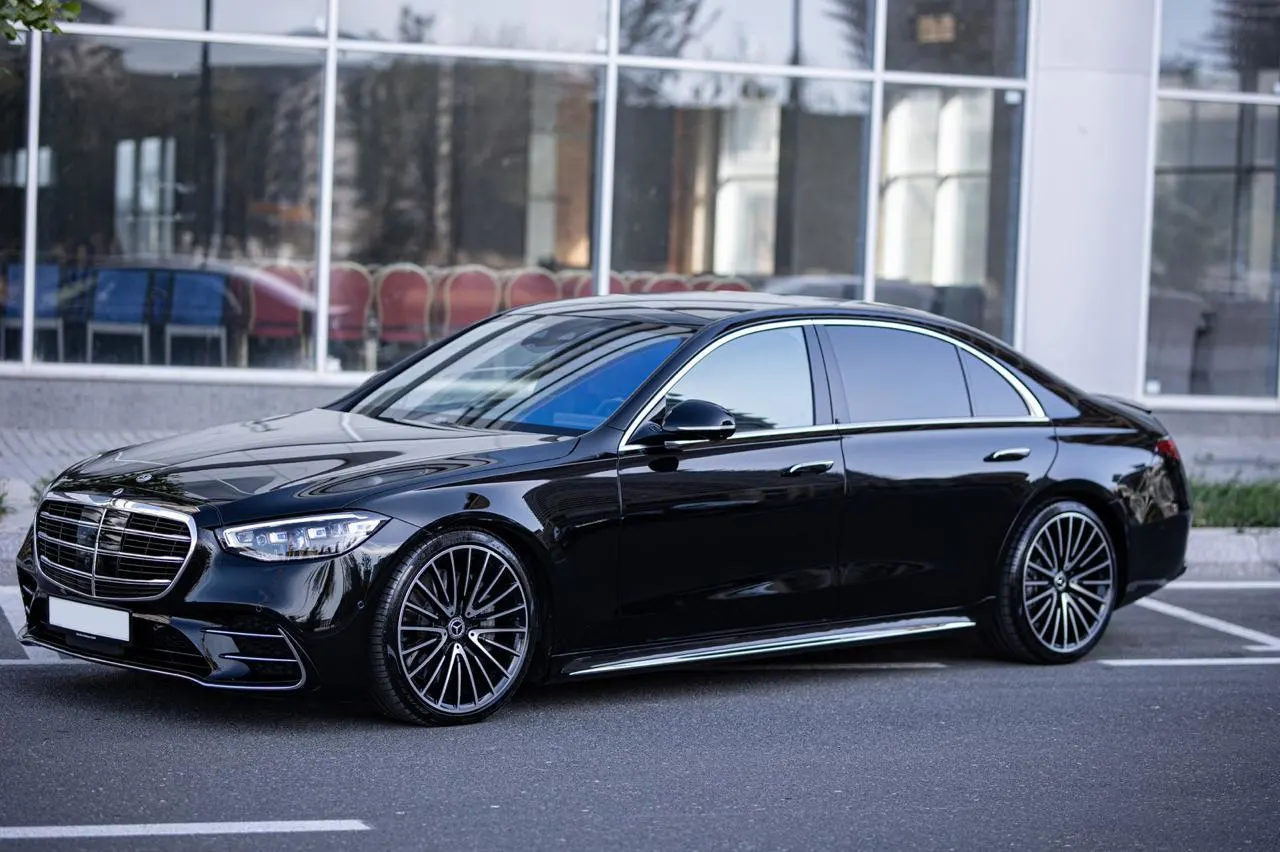 Mercedes Benz S class 2024
